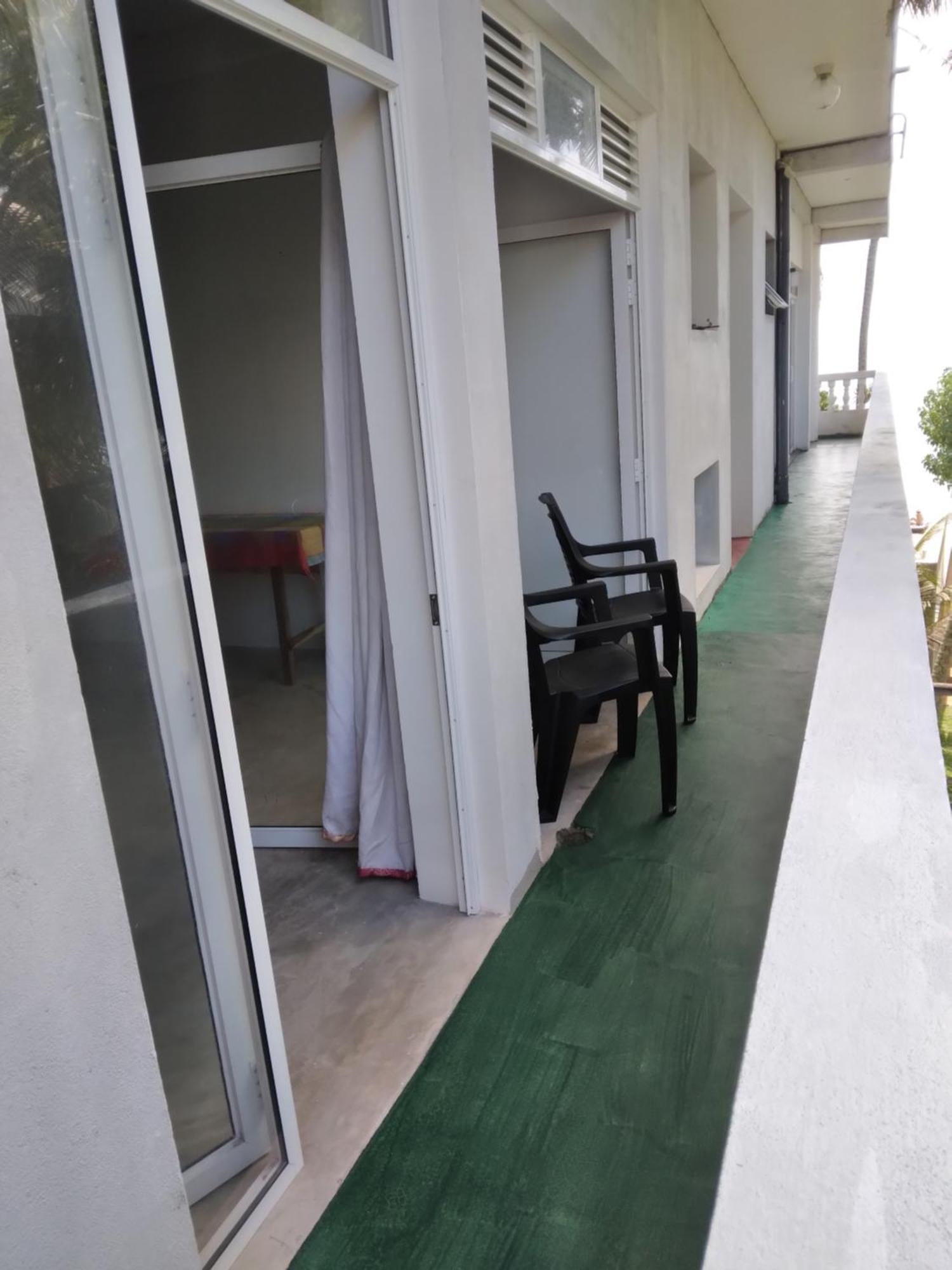 Sunray Rest - Beach View Homestay 미리사 외부 사진