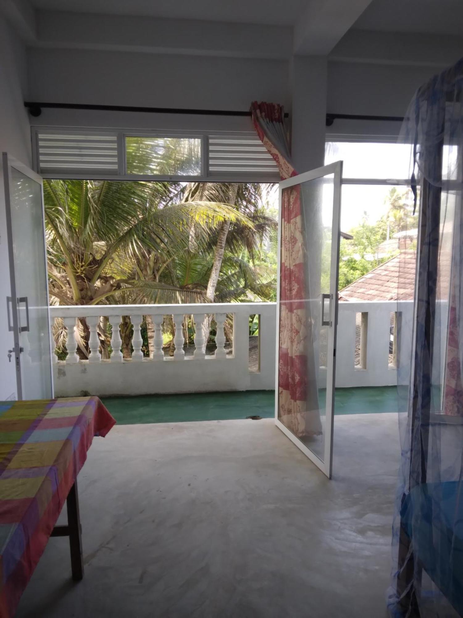 Sunray Rest - Beach View Homestay 미리사 외부 사진