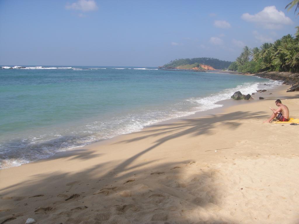 Sunray Rest - Beach View Homestay 미리사 외부 사진